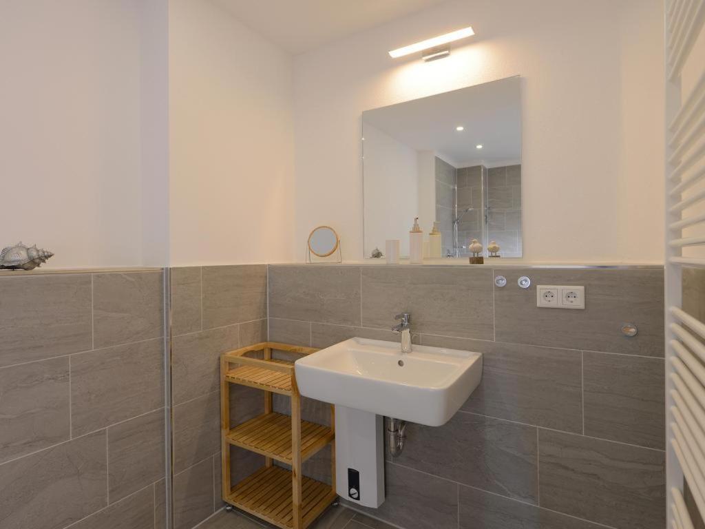 Meerblickzimmer Ohlerich Speicher Appartement 13 Висмар Экстерьер фото